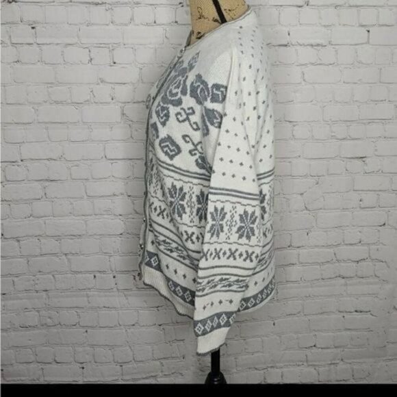 Vintage 70s Fair Isle White Nordic Knit Cardigan Sweater Rose Snowflake - Picture 5 of 15